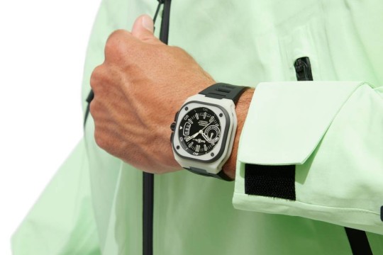 Bell & Ross introduces BR-X5 GREEN LUM 500-piece limited edition-Qatar