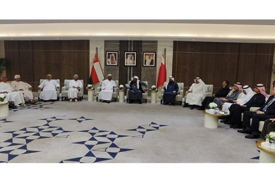 Omani business delegation meets chairman of Bahrain Commerce Chamber