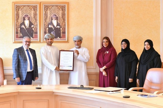 Three hospitals in Oman receive PSFHF certification from WHO-Oman