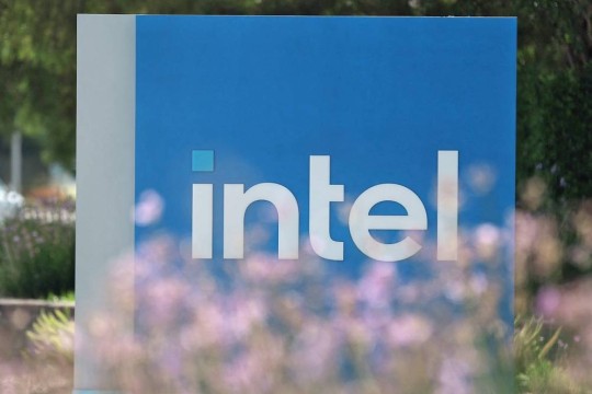 Intel reportedly skipped OpenAI investment, falling behind peers