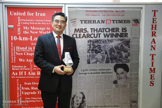 South Korean ambassador visits Tehran Times, highlights strengthening bilateral ties