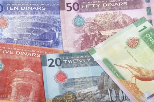 'Strong' dinar demand reflects rising tourism, remittance inflows