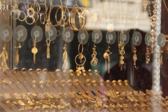 Gold prices soar 30 percent in Northeast Syria