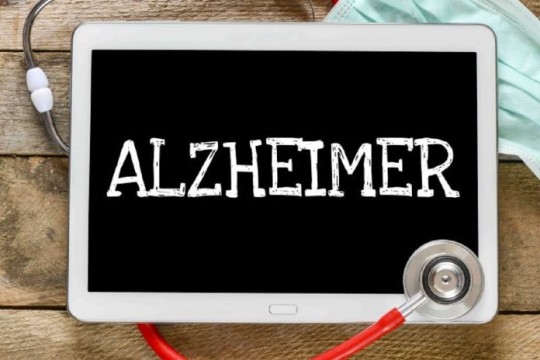 Alzheimer's: Protecting families and paramedical staff