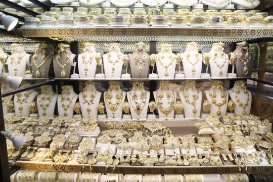 Gold surge past 3,900 dollars sparks tension and opportunity in Morocco’s jewelry market