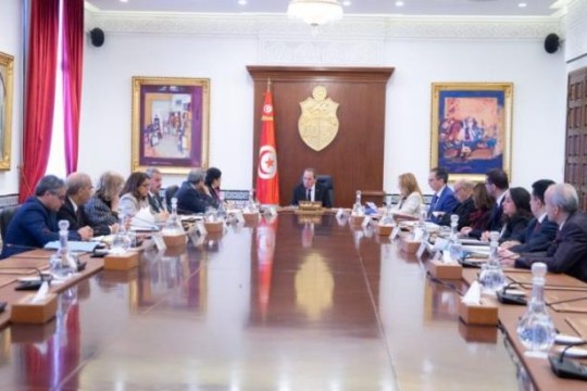 Ministerial working session focuses on publicly-owned establishments -TUnisia