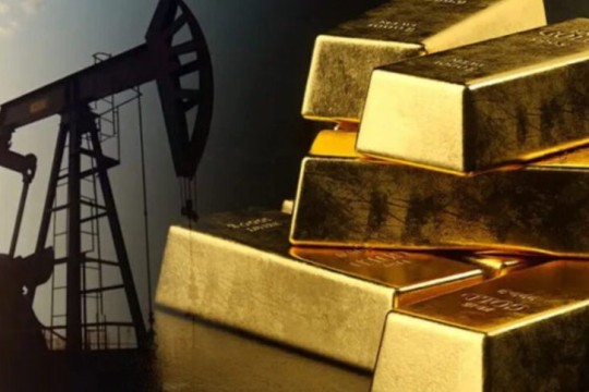 Gold rises on Fed easing bets, oil dips on Venezuela supply outlook