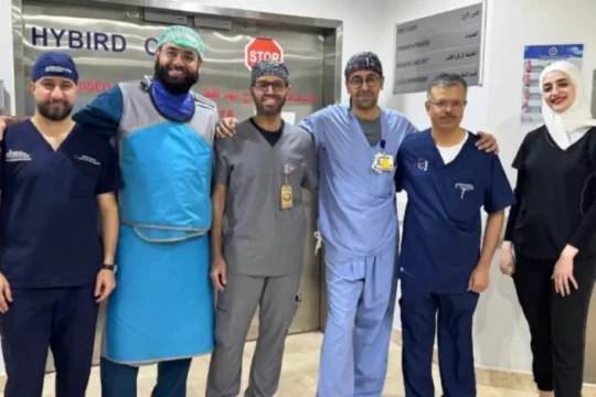 Kuwaiti medical team performs rare, non-surgical aortic valve replacement