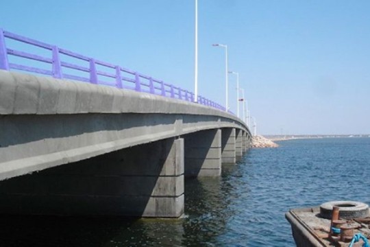 Chinese company launches pile drilling for Bizerte bridge project-Tunisia