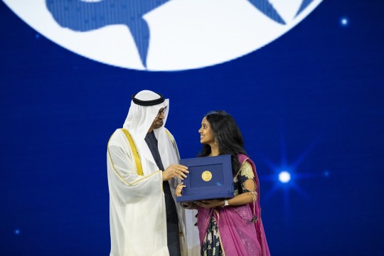 مدرسة الأرض السعيدة العالمية تفوز بجائزة زايد للاستدامة  لعام 2025 ضمن فئة المدارس الثانوية العالمية عن منطقة الشرق الأوسط وشمال إفريقيا