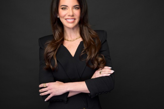 تعيين Lisa Sequino في منصب رئيس قسم مجموعة علامات مستحضرات التجميل التجارية في The Estée Lauder Companies