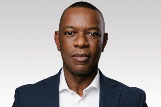 الشرق الأوسط يقود الجهود العالمية نحو الذكاء الاصطناعي التوكيلي والتوليدي - سيادة البيانات والذكاء الاصطناعي مفتاح النجاح