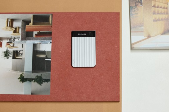 شركة بلود تُطلق جهاز بلود نوت برو في الإمارات: أحدث جهاز لتدوين الملاحظات بالذكاء الاصطناعي في العالم لتعزيز إنتاجية المهنيين