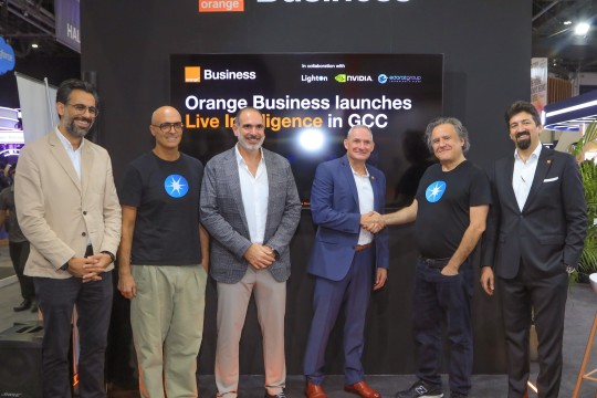 شراكة بين LightOn وEdarat Group وNVIDIA وOrange Business لإطلاق "Live Intelligence" منصة الذكاء الاصطناعي التوليدي السيادية الرائدة في دول مجلس التعاون الخليجي