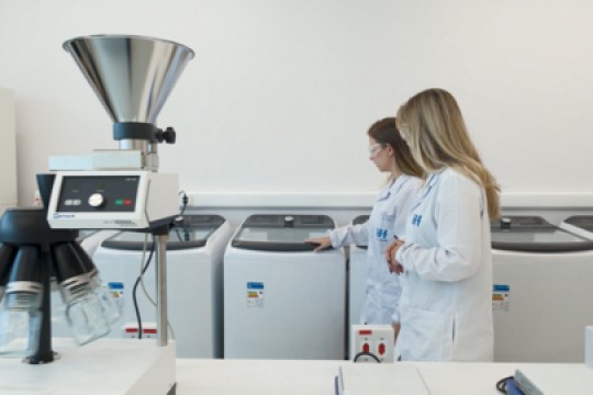 توسِّع IFF بصمتها في أمريكا اللاتينية عبر افتتاح مركز إنزيمات جديد ومختبر تطبيقات في البرازيل