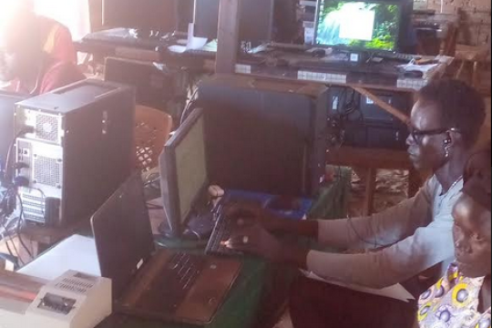 UNDP donates 10 computers to Ramciel Computer Center in Kuajok-Sudan