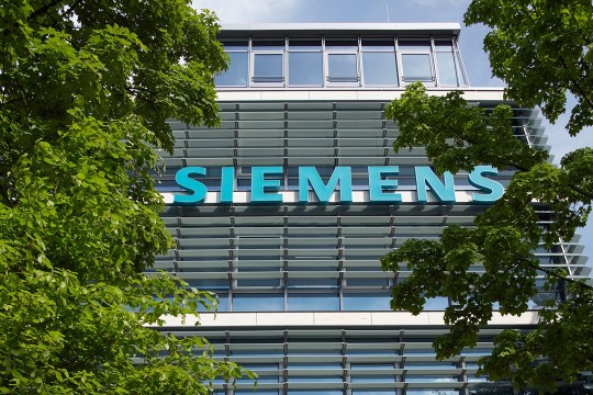 Siemens partners with Salesforce to help manufacturers increase service efficiency