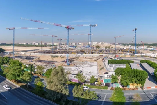 Raimondi deploys six flat-top cranes at Sharjah community project site-UAE