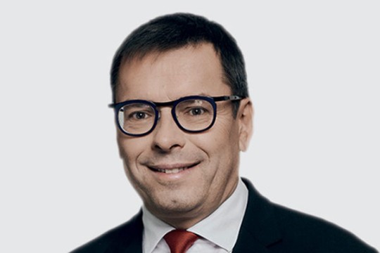 Vinci names Notebaert as Concessions division CEO-Syria